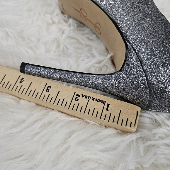 Jessica Simpson Silver Heels - Picture 8 of 15